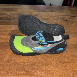 Kid’s Water Shoes
